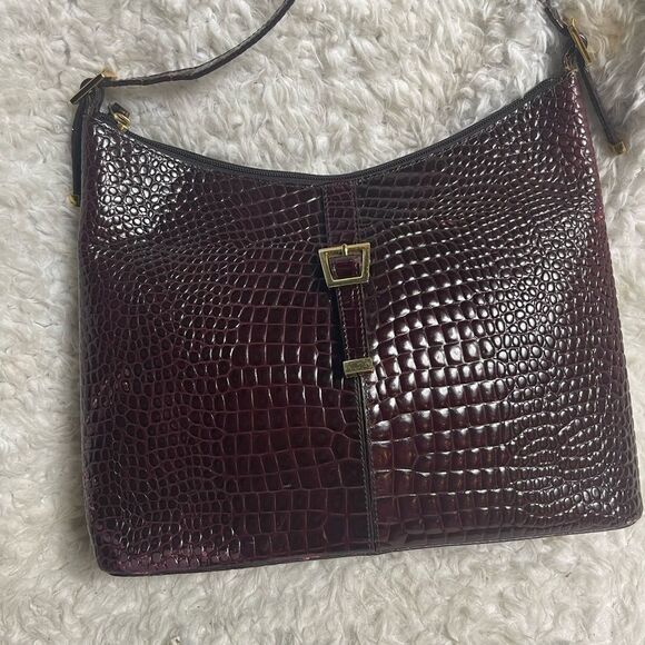 Etienne Aigner leather burgundy reptile print shoulder bag gold tone hardwares - Picture 5 of 16